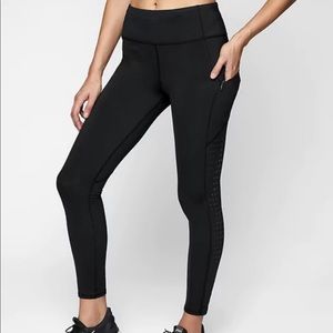 Athleta Laser Cut 7/8 Contenders